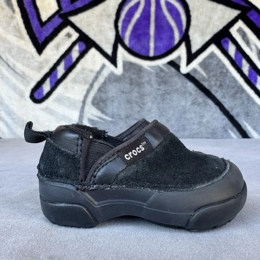 Size 4c - Crocs Dawson BLACK Suede Faux Fur Lined Slip On Shoes TODDLER